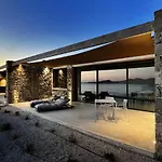 Echoes Milos * Plaka (Milos)