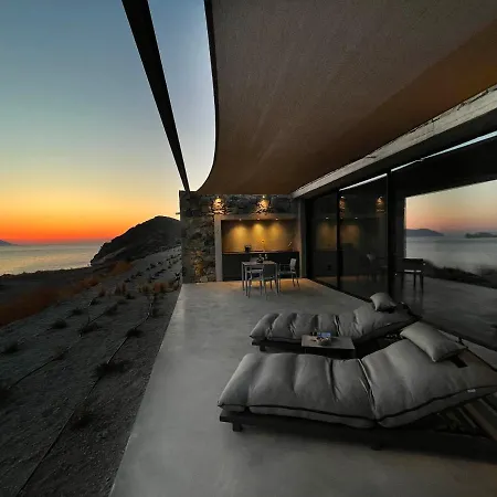 Echoes Milos * פלאקה