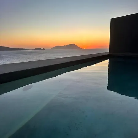 Echoes Milos * Plaka (Milos)