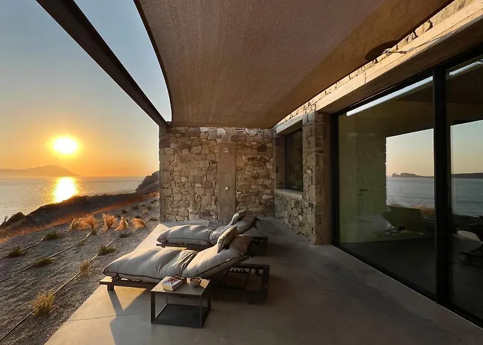 Echoes Milos * Plaka (Milos)