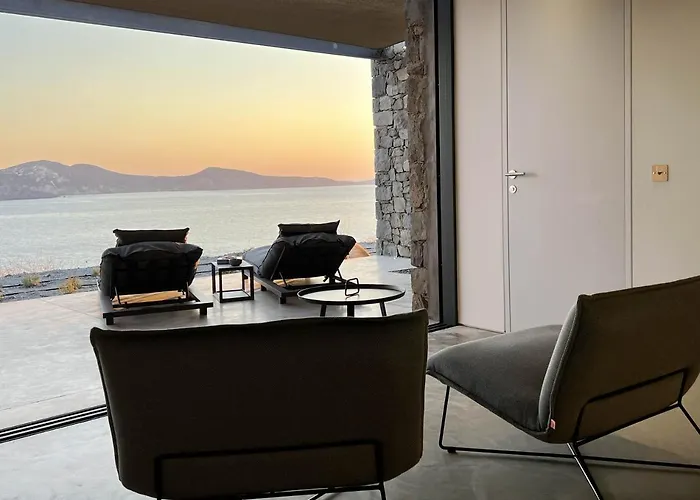 Echoes Milos 플라카