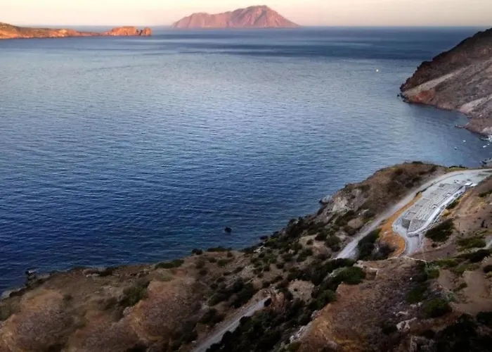 Echoes Milos * Plaka (Milos)