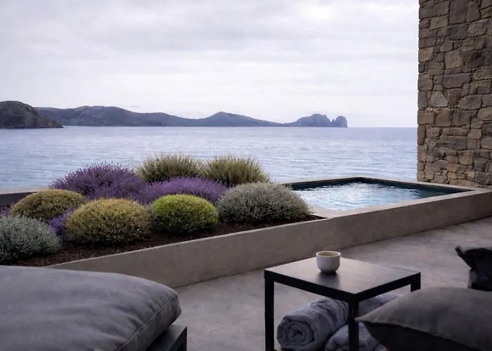 아파트 Echoes Milos 플라카