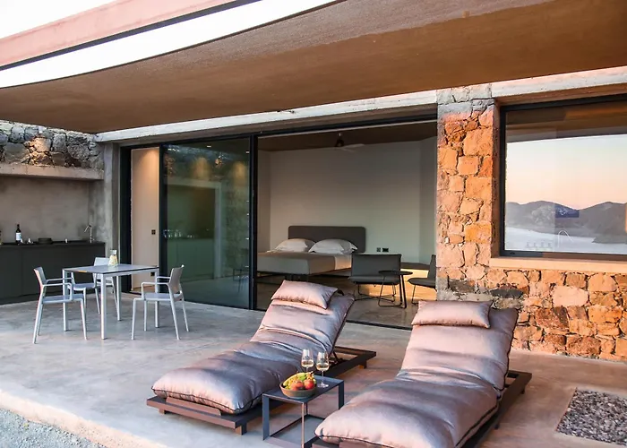 Echoes Milos 아파트 플라카